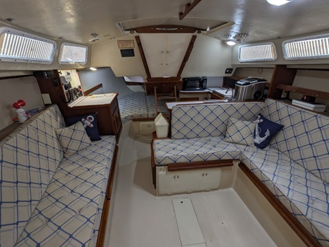 Catalina 30, 1979 sailboat