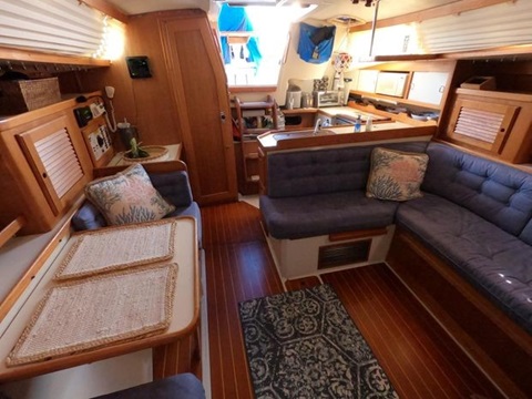 Catalina 36 MKII, 1995 sailboat