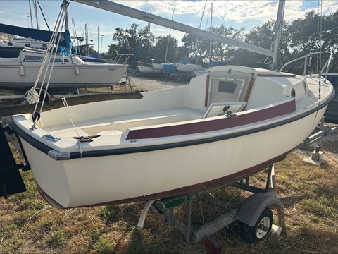 ComPac 16, 1980 sailboat