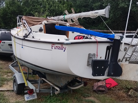 Compac 19, 1982 sailboat