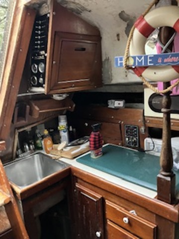 Ericson 27, 1973 sailboat