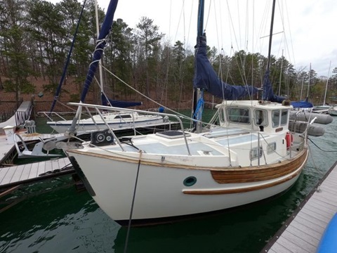 Fisher 25 Pilothouse, 1976 sailboat