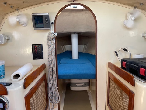 Freedom 21, 1984 sailboat