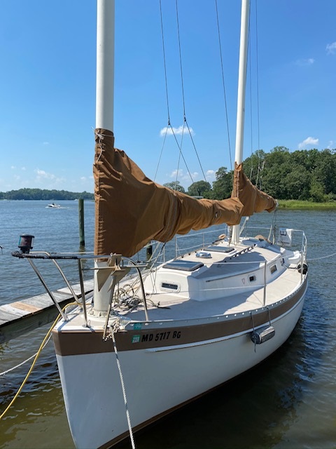 Freedom 28 Cat Ketch, 1983 sailboat
