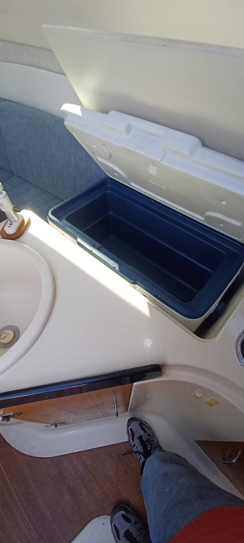 Hunter 260, 1998 sailboat