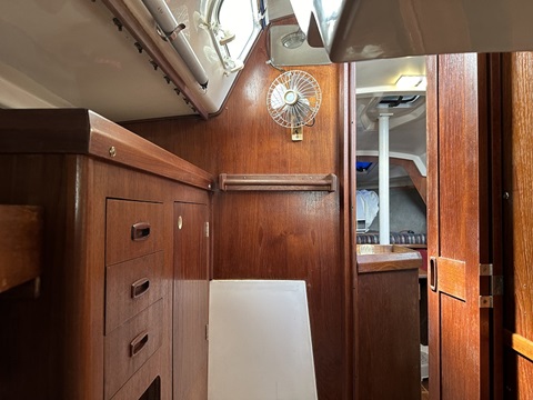 Hunter 28.5, 1986 sailboat