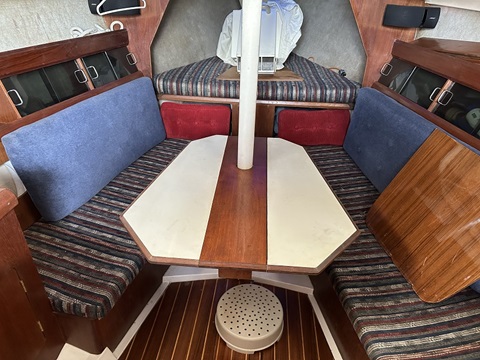 Hunter 28.5, 1986 sailboat