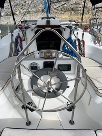 Hunter 29.5 sailboat