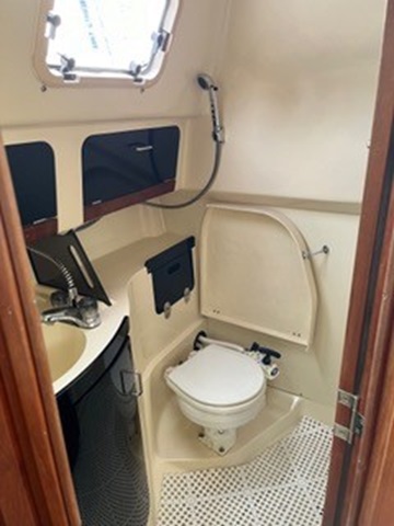 Hunter 29.5 sailboat