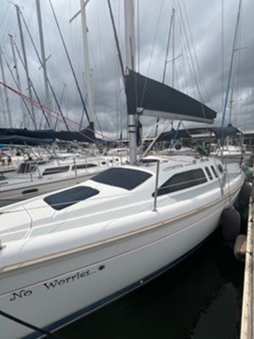 Hunter 29.5 sailboat