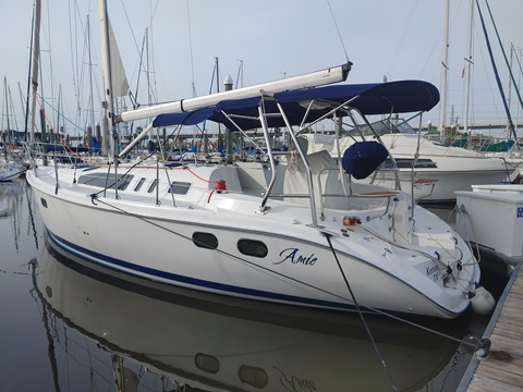 Hunter 380, 2002 sailboat