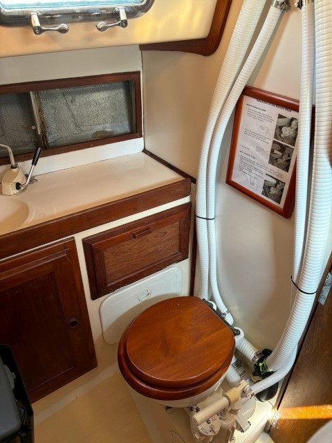 Irwin 31 Yawl, 1968 sailboat