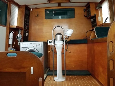 Islander Freeport 41, 1975 sailboat