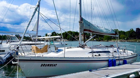 CS 36 Merlin, 1988 sailboat