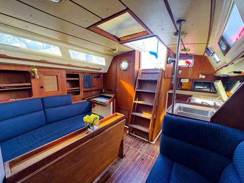 CS 36 Merlin, 1988 sailboat