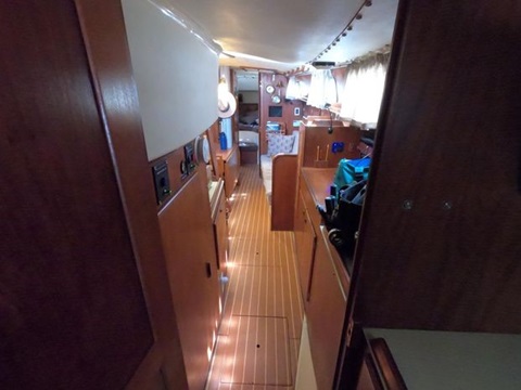 Pearson 385 CC, 1984 sailboat