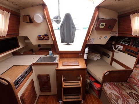 S.2 9.2A 30', 1981 sailboat