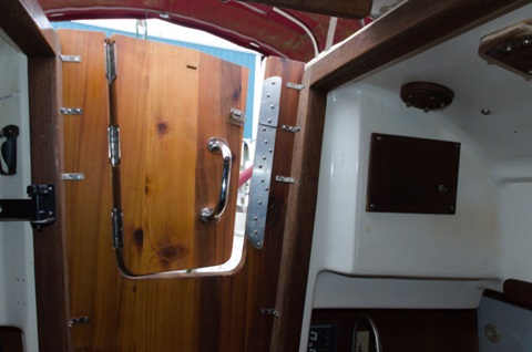 Sea Sprite 28, 1982 sailboat