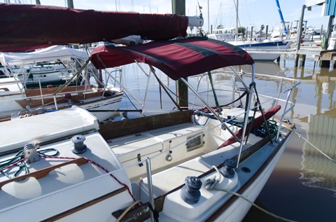 Sea Sprite 28, 1982 sailboat