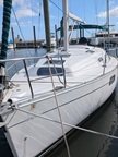 1998 Beneteau Oceanis 321 sailboat