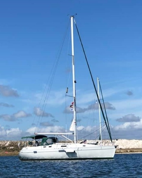 Beneteau Oceanis 351 sailboat