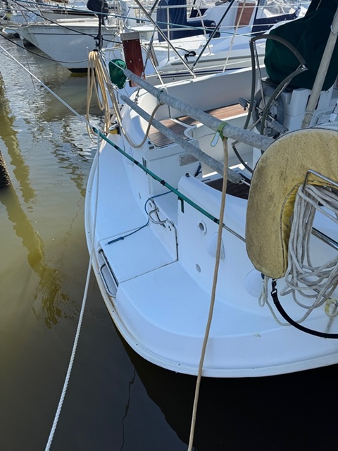 Beneteau Oceanis 351 sailboat