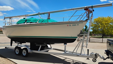Catalina Capri 26, 1990 sailboat