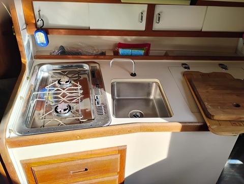 Catalina Capri 26, 1990 sailboat