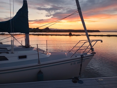 Catalina Capri 26, 1990 sailboat