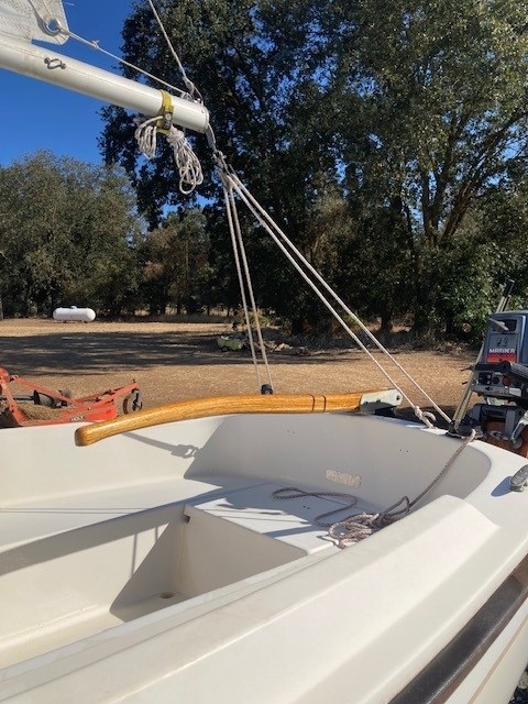 COMPAC 16, 1984 sailboat