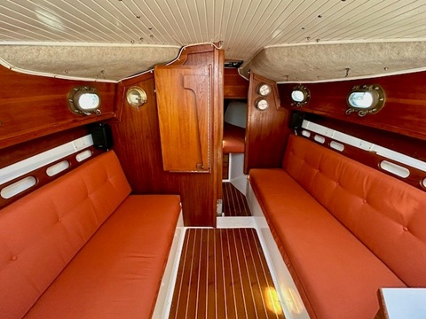 Hutchins Com-Pac 25, 2002 sailboat