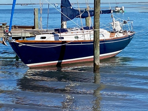 Hinckley Pilot 35 Sloop, 1966 sailboat