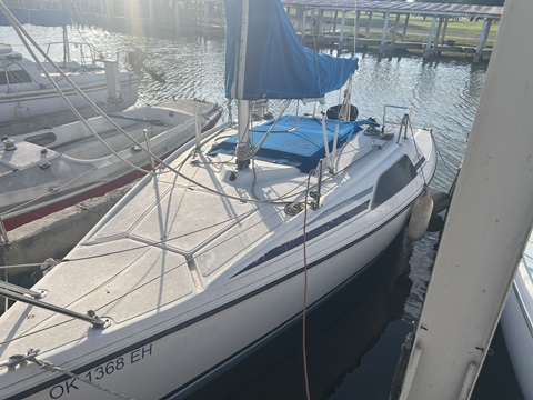 Hunter 18.5, 1988 sailboat