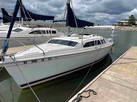 Hunter 240, 2003 sailboat