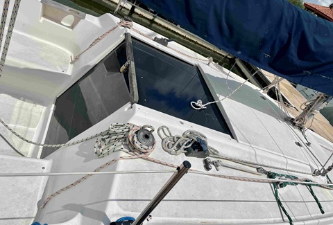 Hunter 240, 2003 sailboat