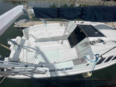 Hunter 240, 2003 sailboat