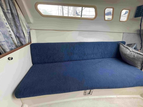 Hunter 240, 2003 sailboat