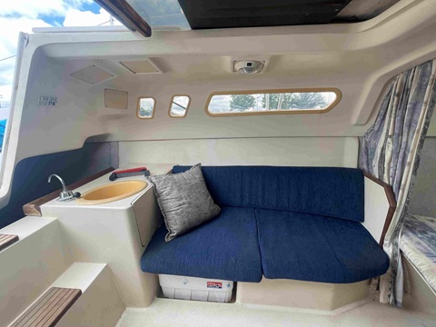 Hunter 240, 2003 sailboat