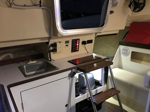 Hunter 25.5, 1984 sailboat