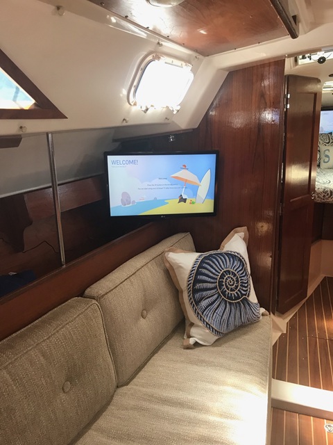 Hunter 34, 1984 sailboat