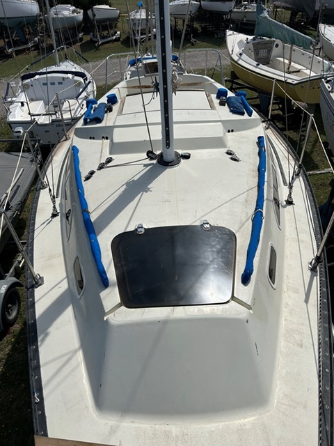 Islander 26, 1977 sailboat