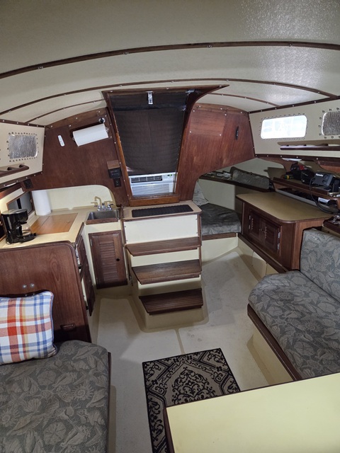 Islander 36, 1976 sailboat