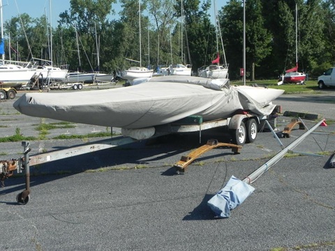 Melges E Scow, 2003 sailboat