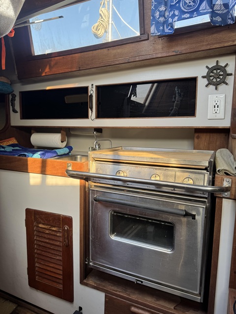 S2 9.2c, 1987, 30' sailboat