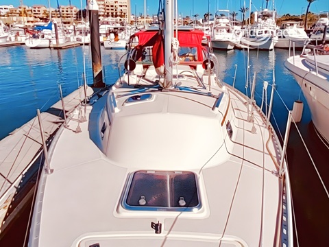Caliber 35 LRC, 1995 sailboat