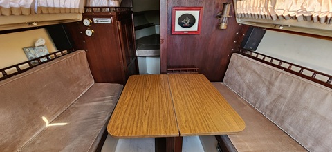Catalina 27, 1982 sailboat