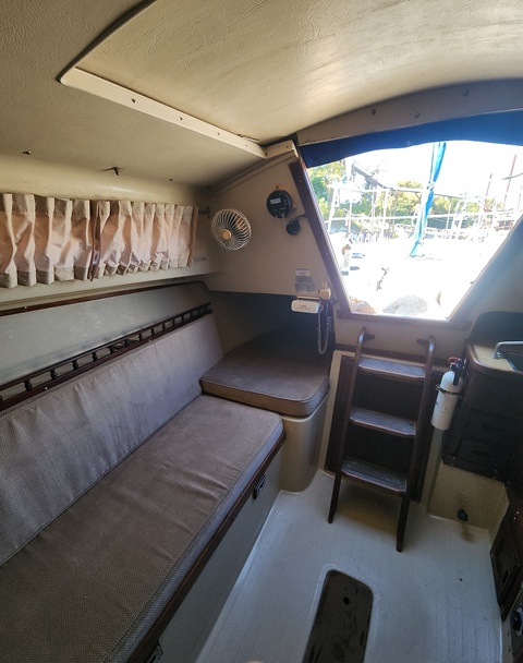 Catalina 27, 1982 sailboat