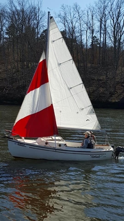 Hutchins Compac 16, 1980 sailboat