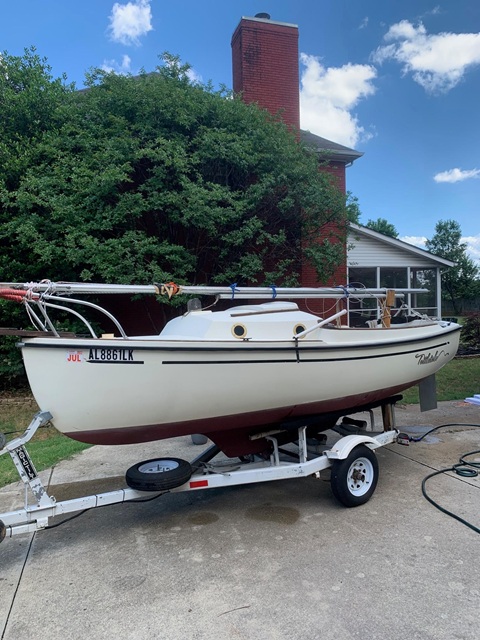 Hutchins Compac 16, 1980 sailboat