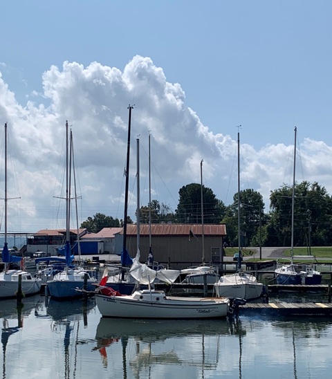 Hutchins Compac 16, 1980 sailboat